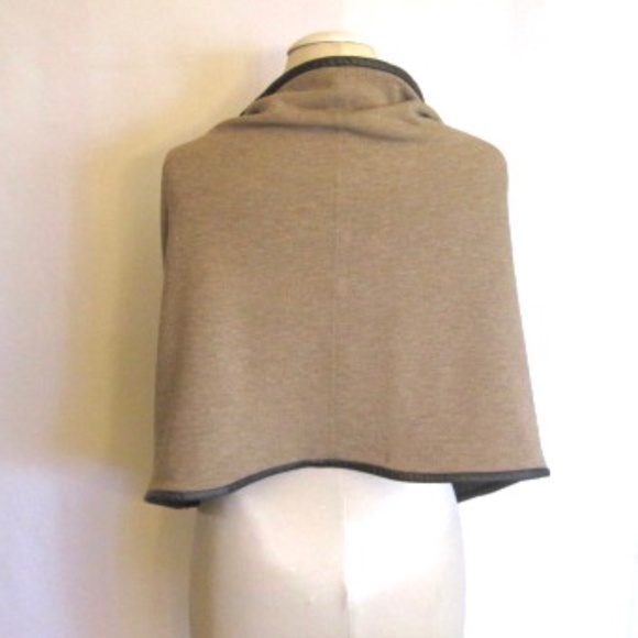 Raffinala Infinity Scarf - Picture 3 of 6